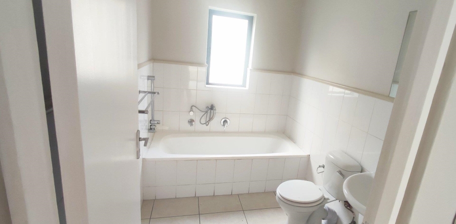 To Let 3 Bedroom Property for Rent in Plattekloof Western Cape